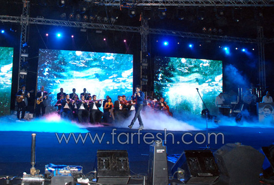 أكثر من 10 آلاف مشاهد في حفل تامر حسني في مارينا صورة رقم 18 أكثر من 10 آلاف مشاهد في حفل تامر حسني في مارينا صورة رقم 18