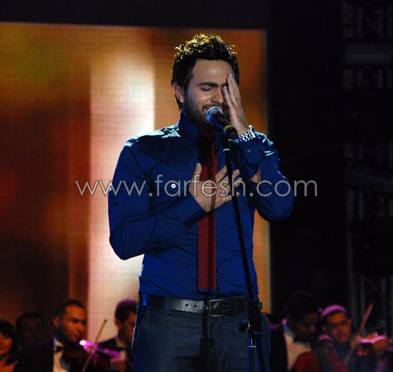 أكثر من 10 آلاف مشاهد في حفل تامر حسني في مارينا صورة رقم 28 أكثر من 10 آلاف مشاهد في حفل تامر حسني في مارينا صورة رقم 28