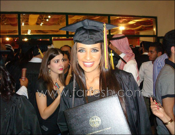 سالي القاضي تخرجت من الجامعة وتلتقي طارق العلي في رمضان صورة رقم 1 سالي القاضي تخرجت من الجامعة وتلتقي طارق العلي في رمضان صورة رقم 1