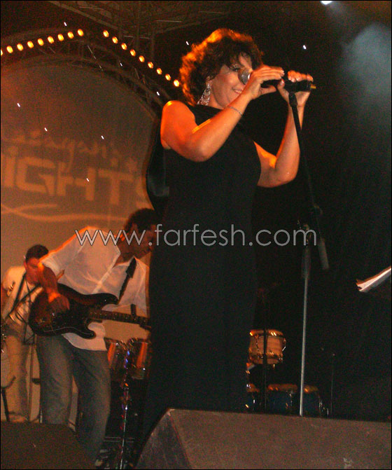 سميرة سعيد تغني للهاي كلاس  صورة رقم 4