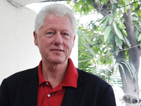 كلينتون يطالب المنظمات بمواجهة الإيدز والتوقف عن انتقاد اوباما!! صورة رقم 1 كلينتون يطالب المنظمات بمواجهة الإيدز والتوقف عن انتقاد اوباما!! صورة رقم 1