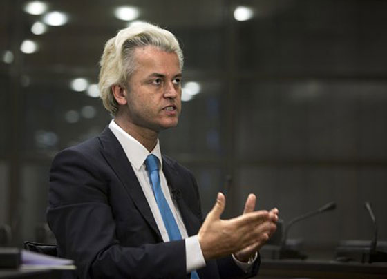 خيرت فيلدز يبني خيرت فيلدز يبني