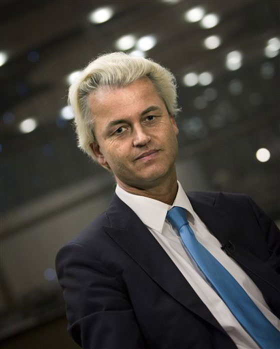 خيرت فيلدز يبني خيرت فيلدز يبني