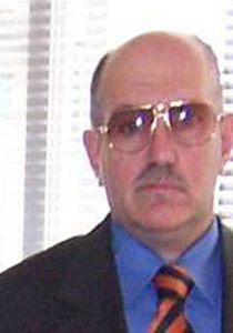 القس نصرالله مستشار مسيحي لمفتي سوريا يزيد وزنه في رمضان صورة رقم 1 القس نصرالله مستشار مسيحي لمفتي سوريا يزيد وزنه في رمضان صورة رقم 1