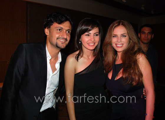 هل عادت غادة إلى خطيبها في حفل تخرج ابنتها روتانا؟  صورة رقم 8