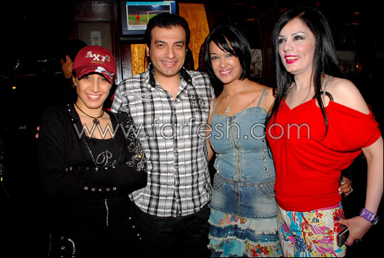 نورا علي تعترف: ايهاب توفيق 