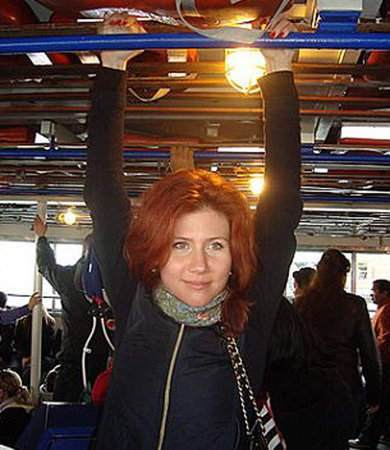 الجاسوسة الروسية الساحرة تتلقى عرضاً لفيلم اباحي!! صورة رقم 4 الجاسوسة الروسية الساحرة تتلقى عرضاً لفيلم اباحي!! صورة رقم 4