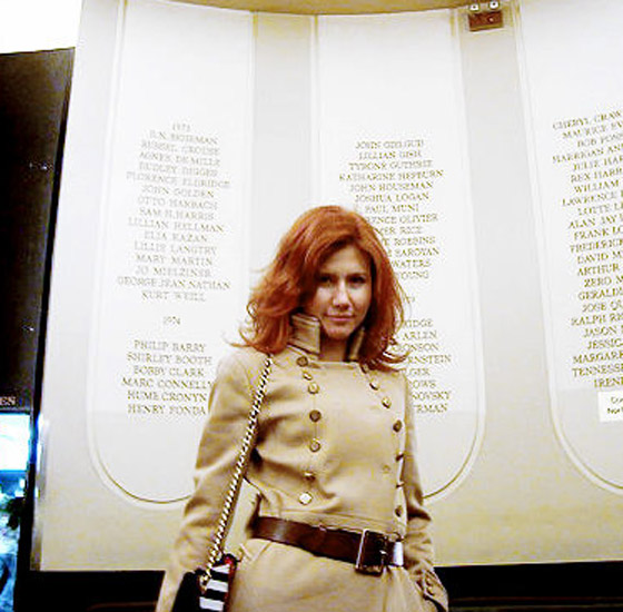 الجاسوسة الروسية الساحرة تتلقى عرضاً لفيلم اباحي!! صورة رقم 11 الجاسوسة الروسية الساحرة تتلقى عرضاً لفيلم اباحي!! صورة رقم 11