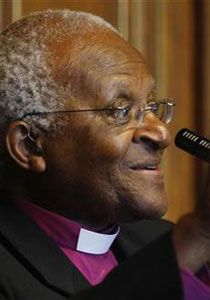 القس توتو ابرز مناهضي التفرقة العنصرية يعتزل الحياة العامة! صورة رقم 1