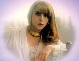 نتنفّس صوت فيروز ونعيش عليه.. فلا لمنعها من الغناء!! صورة رقم 1 نتنفّس صوت فيروز ونعيش عليه.. فلا لمنعها من الغناء!! صورة رقم 1