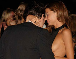 عارضة الأزياء الشهيرة ميرندا كير تتزوج النجم أورلاندو بلوم  صورة رقم 1