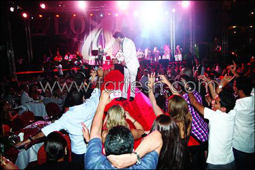 برنس الأغنية العربية سعيد بنجاح حفلاته!   صورة رقم 3