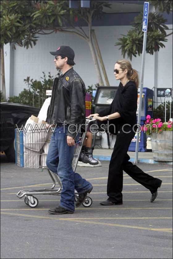 41 مليون دولار.. فيلا أنجيلا جولي وبراد بيت الجديدة! صورة رقم 8 41 مليون دولار.. فيلا أنجيلا جولي وبراد بيت الجديدة! صورة رقم 8