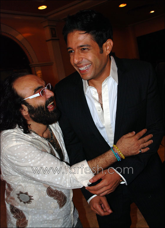 عمرو دياب مفاجأة حفل زفاف الملحن محمد يحيى صورة رقم 18 عمرو دياب مفاجأة حفل زفاف الملحن محمد يحيى صورة رقم 18