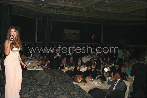 مي حريري تتألق مع فنان العرب محمد عبده صورة رقم 14 مي حريري تتألق مع فنان العرب محمد عبده صورة رقم 14