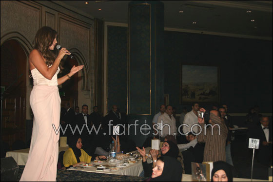 مي حريري تتألق مع فنان العرب محمد عبده صورة رقم 13 مي حريري تتألق مع فنان العرب محمد عبده صورة رقم 13