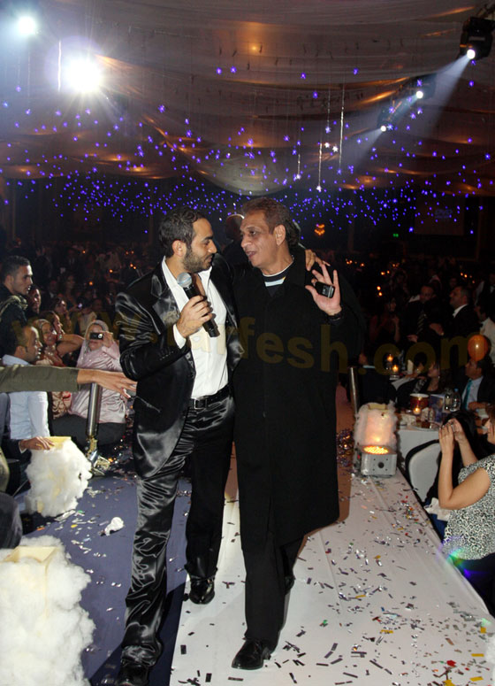 لماذا هاجم الكثير من الكتاب والإعلاميين الفنان تامر حسني؟ صورة رقم 12 لماذا هاجم الكثير من الكتاب والإعلاميين الفنان تامر حسني؟ صورة رقم 12