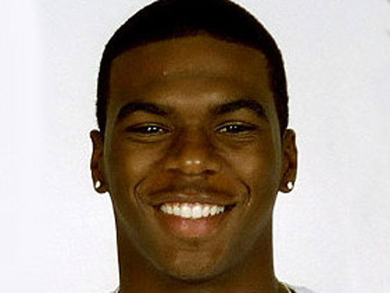 قتلته الشرطة ليلة زفافه وعوضت أقاربه بـ 3.25 مليون دولار!! صورة رقم 4 قتلته الشرطة ليلة زفافه وعوضت أقاربه بـ 3.25 مليون دولار!! صورة رقم 4