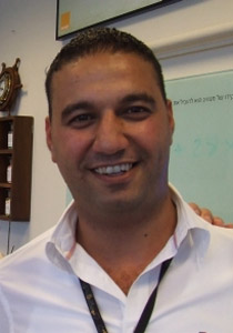 وراء كل انجاز عظيم لـ orange حملة رائعة للوسط العربي صورة رقم 1