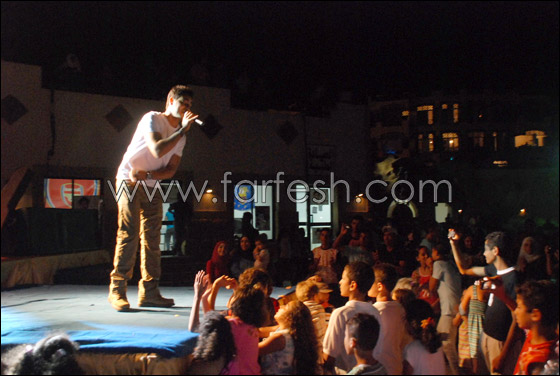 سالي تشعل الحفل ناراً بفستان قصير ورقصة حافية!! صورة رقم 11 سالي تشعل الحفل ناراً بفستان قصير ورقصة حافية!! صورة رقم 11