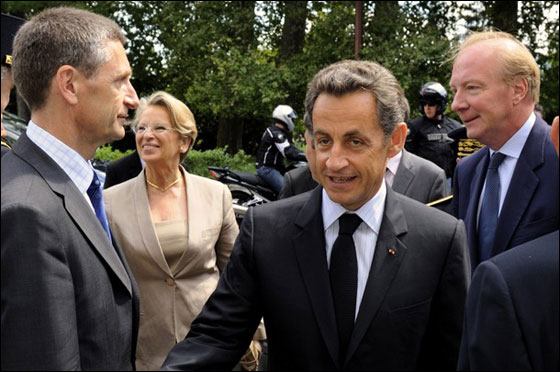 توقيف شاب خطط لقذف الرئيس ساركوزي بكرات حديدية!!  صورة رقم 8