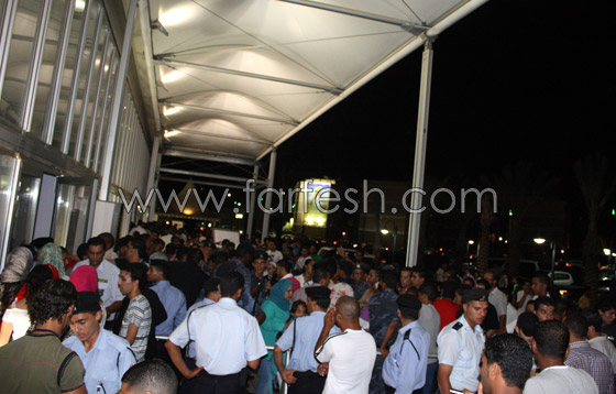 تامر حسني يتوقف عن الغناء ليشكر الجمهور الليبي صورة رقم 9 تامر حسني يتوقف عن الغناء ليشكر الجمهور الليبي صورة رقم 9