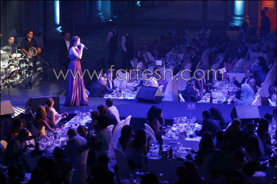 بالصور.. يارا ابدعت وتريو غنائي جمع راغب ومايا ومادلين!    صورة رقم 17