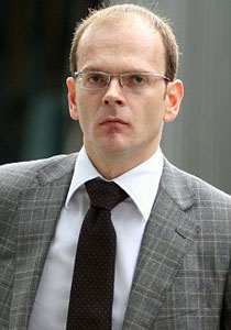 طبيب أمراض نفسية يمارس الرذيلة مع مريضاته بدلا من معالجتهن!! صورة رقم 1