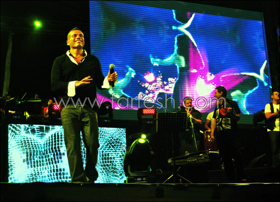 إيمان العاصي تحتفل بطلاقها مع عمرو دياب!  صورة رقم 12