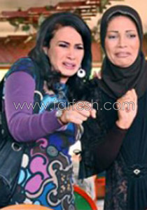 هند صبري تواجه صعوبات في اختيار عريس وتستعين بصديقاتها! صورة رقم 1