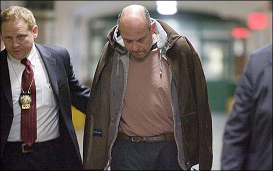 امريكي سرق 120 مليون دولار من المشاهير  صورة رقم 1