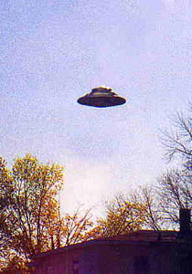 بريطانيا: اكتشاف وثائق سرية حول الصحون الطائرة!! صورة رقم 1