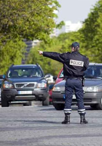 الشرطة الأمريكية تحرر مخالفة وقوف لسائق ميت!! صورة رقم 1 الشرطة الأمريكية تحرر مخالفة وقوف لسائق ميت!! صورة رقم 1