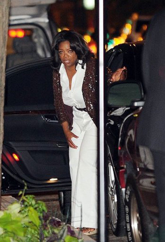 الشائعات تنتشر.. أوباما احتفل بعيد ميلاده مع اوبرا بغياب زوجته صورة رقم 8 الشائعات تنتشر.. أوباما احتفل بعيد ميلاده مع اوبرا بغياب زوجته صورة رقم 8