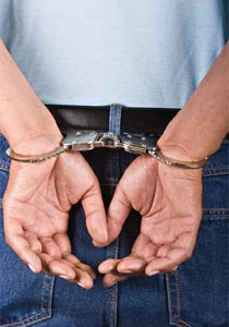 خانته زوجته.. فقتل التاجر وحرق جثته بمساعدة الأقرباء! صورة رقم 1 خانته زوجته.. فقتل التاجر وحرق جثته بمساعدة الأقرباء! صورة رقم 1