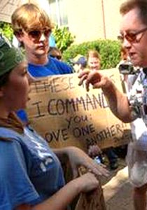 حملة تحريض على المسجد الذي سيقام قرب موقع هجمات سبتمبر! صورة رقم 1 حملة تحريض على المسجد الذي سيقام قرب موقع هجمات سبتمبر! صورة رقم 1