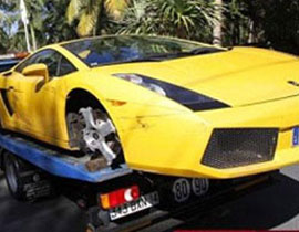 ثريان من أبوظبي يحطمان 4 سيارات فخمة! صورة رقم 1 ثريان من أبوظبي يحطمان 4 سيارات فخمة! صورة رقم 1