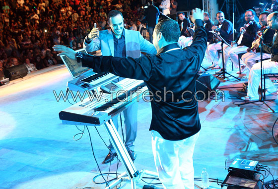  الرباعي يبهر التونسيين في قرطاج وخيبة للذين لم يجدوا أمكنة         صورة رقم 6