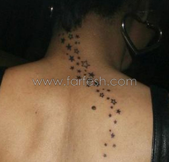 ريهانا مهووسة التاتوو تضيف تاتوو جديد لجسدها!  صورة رقم 4