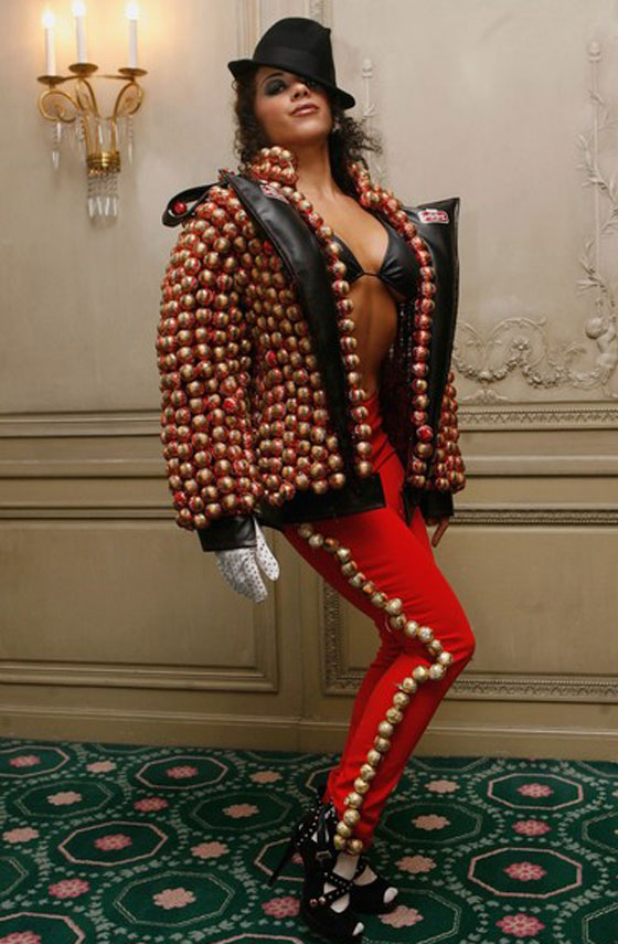 آسفة.. اذا كنت قد نقلت لكم عدوى الإيدز!!  صورة رقم 14