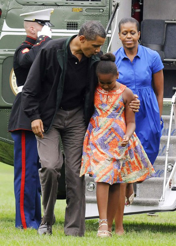 أوباما يسبح مع ابنته في خليج المكسيك ليقول: الكارثة انتهت!  صورة رقم 5