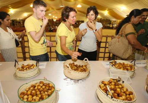 ابوظبي تدخل غينيس بشكل رسمي مع أكبر ثمرة في العالم  صورة رقم 3