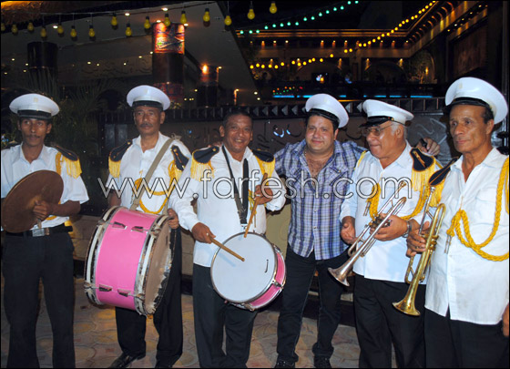 بالصور.. طلعت زكريا يخشى غدر الفن ويلجأ لمشروع خاص        صورة رقم 6