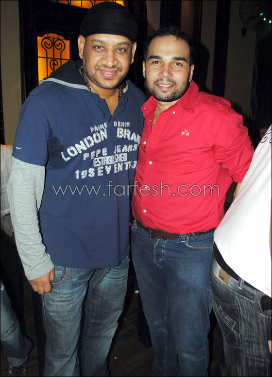 بالصور.. طلعت زكريا يخشى غدر الفن ويلجأ لمشروع خاص        صورة رقم 14