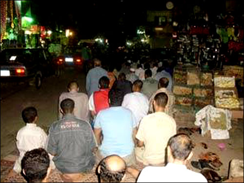 مصر: العناية الإلهية تنقذ المصلين من الموت!  صورة رقم 6