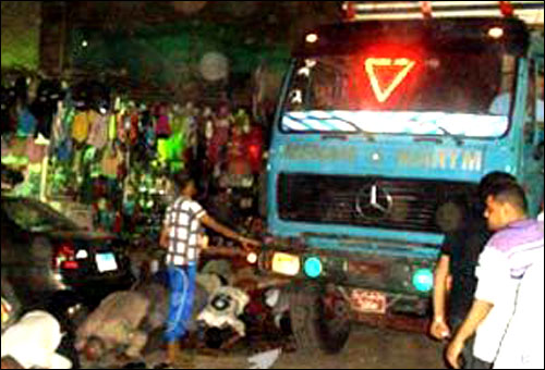 مصر: العناية الإلهية تنقذ المصلين من الموت!  صورة رقم 7