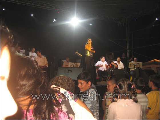 الفنانة اللبنانية اليسار.. نشيطة بامتياز!!  صورة رقم 1