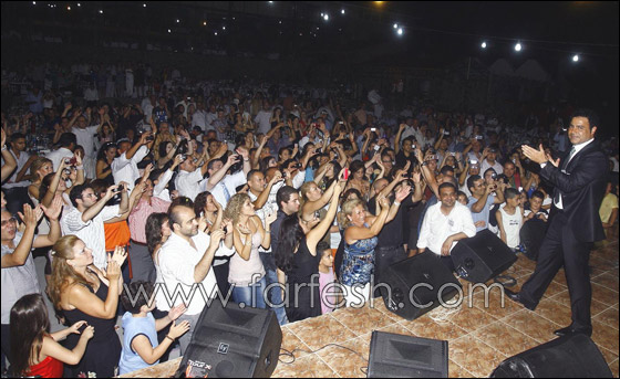 زحلة تكرم فارس الغناء العربي عاصي الحلاني  صورة رقم 6