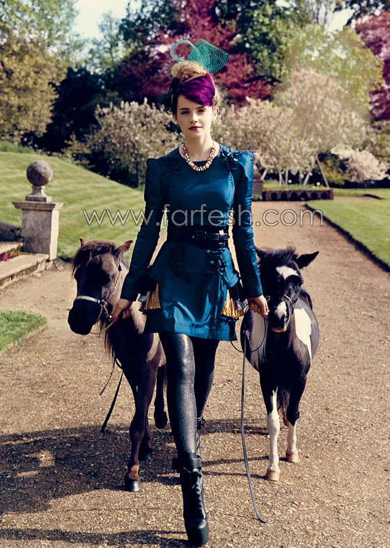 إيما واتسون تستعد لعرض أزياءها في حديقة الأمير تشارلز  صورة رقم 20