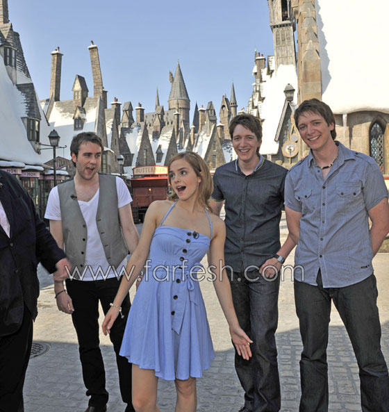 إيما واتسون تستعد لعرض أزياءها في حديقة الأمير تشارلز  صورة رقم 6